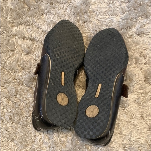 Nike Air by Cole Haan Leather Shoes - Picture 6 of 9